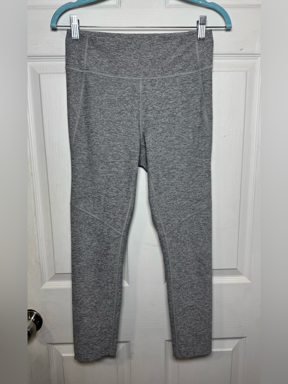 Outdoor Voices Heather Gray Full Length Leggings Women’s Medium Athleisure